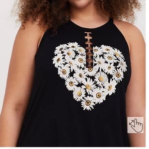 Torrid Daisy Heart O-Ring Tank